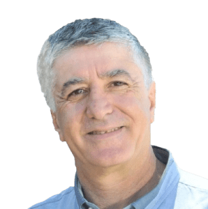רונאל, בעל העסק ואינסטלטור מומחה עם 40 שנות ניסיון